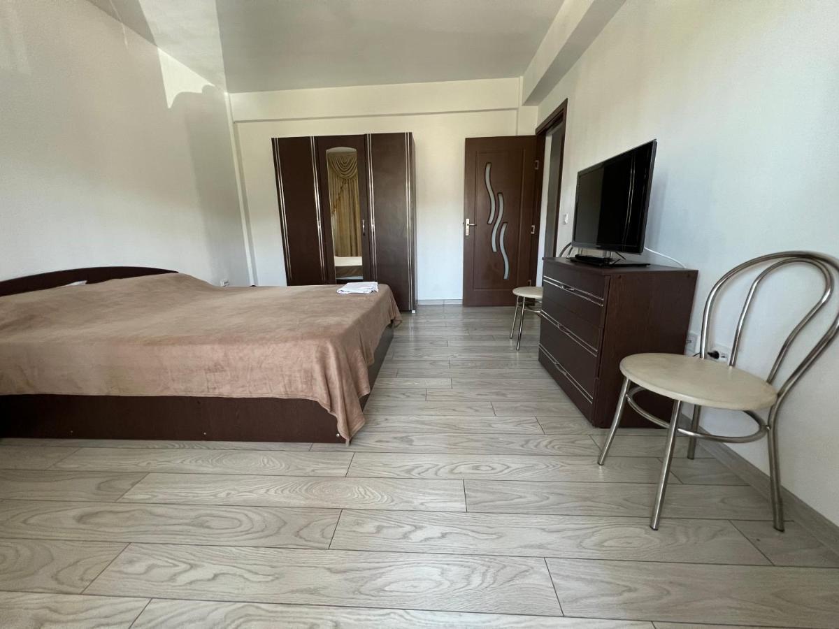 Ella Doo Apartament - 15 Min De Palas Hlincea Exteriér fotografie